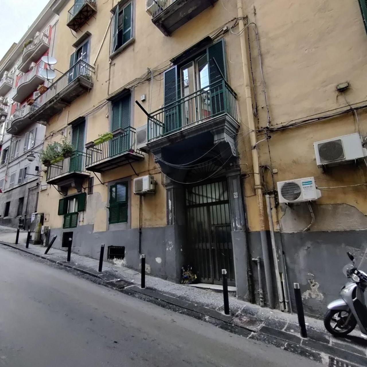 Il Salotto Di - * Napoli